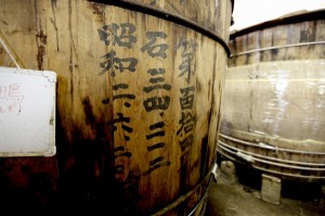 【蔵の移転】桃山町へ、酢の大木桶群の大移動!の画像